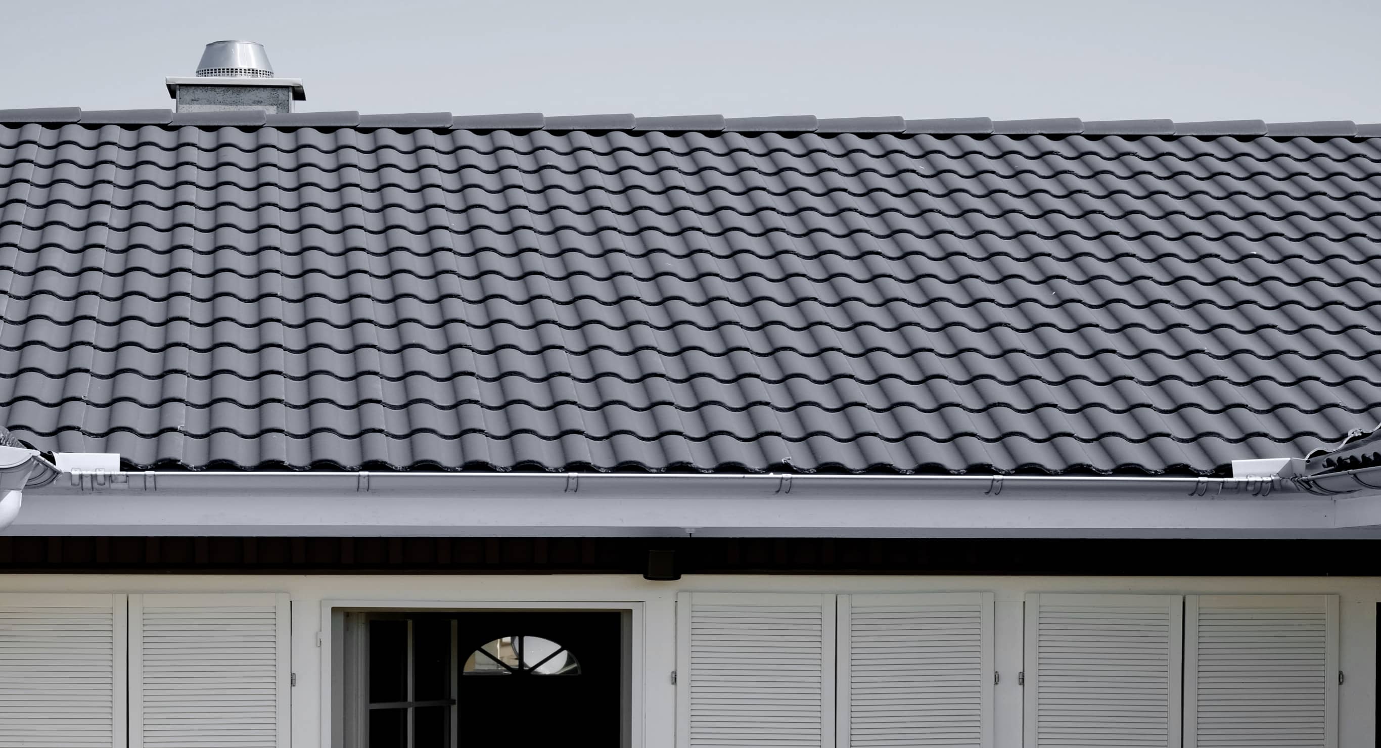 10 tips to make residential and commercial roofs last longer